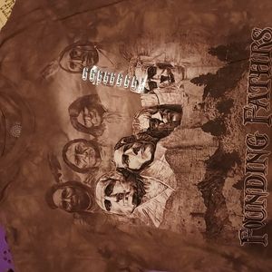 Men's Large t shirt,